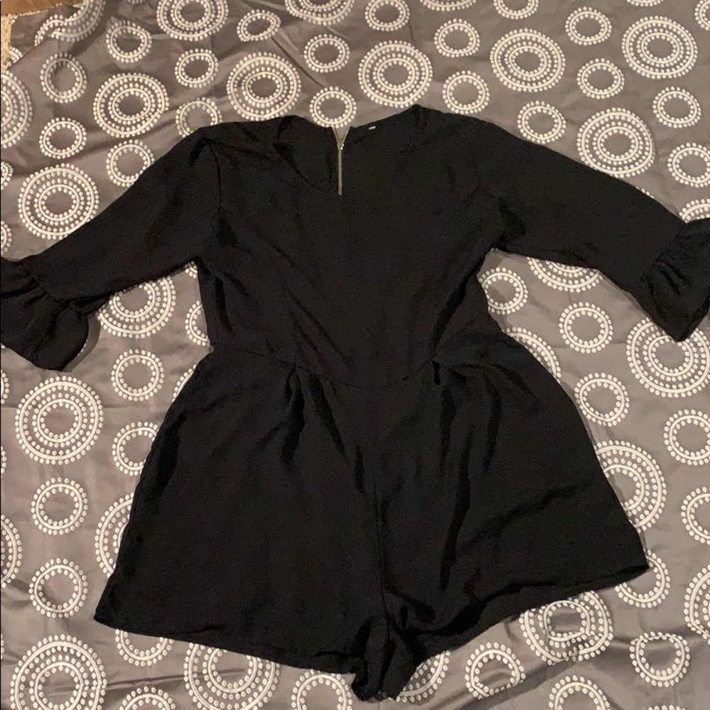 Cutest ever dressy BK size med romper dressy
